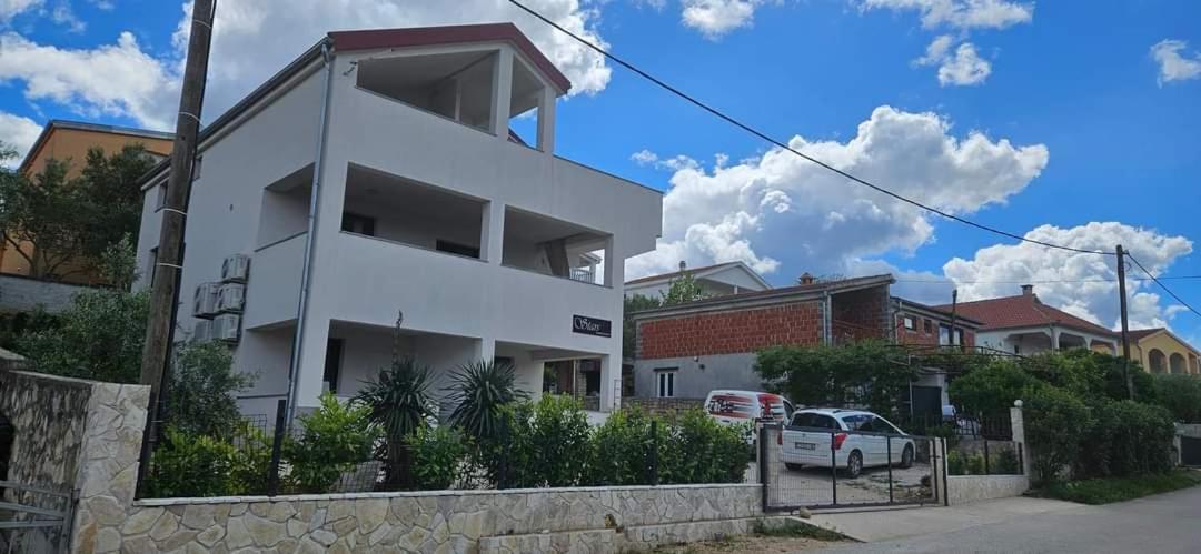 Stars Apartamento Gornji Karin Exterior foto