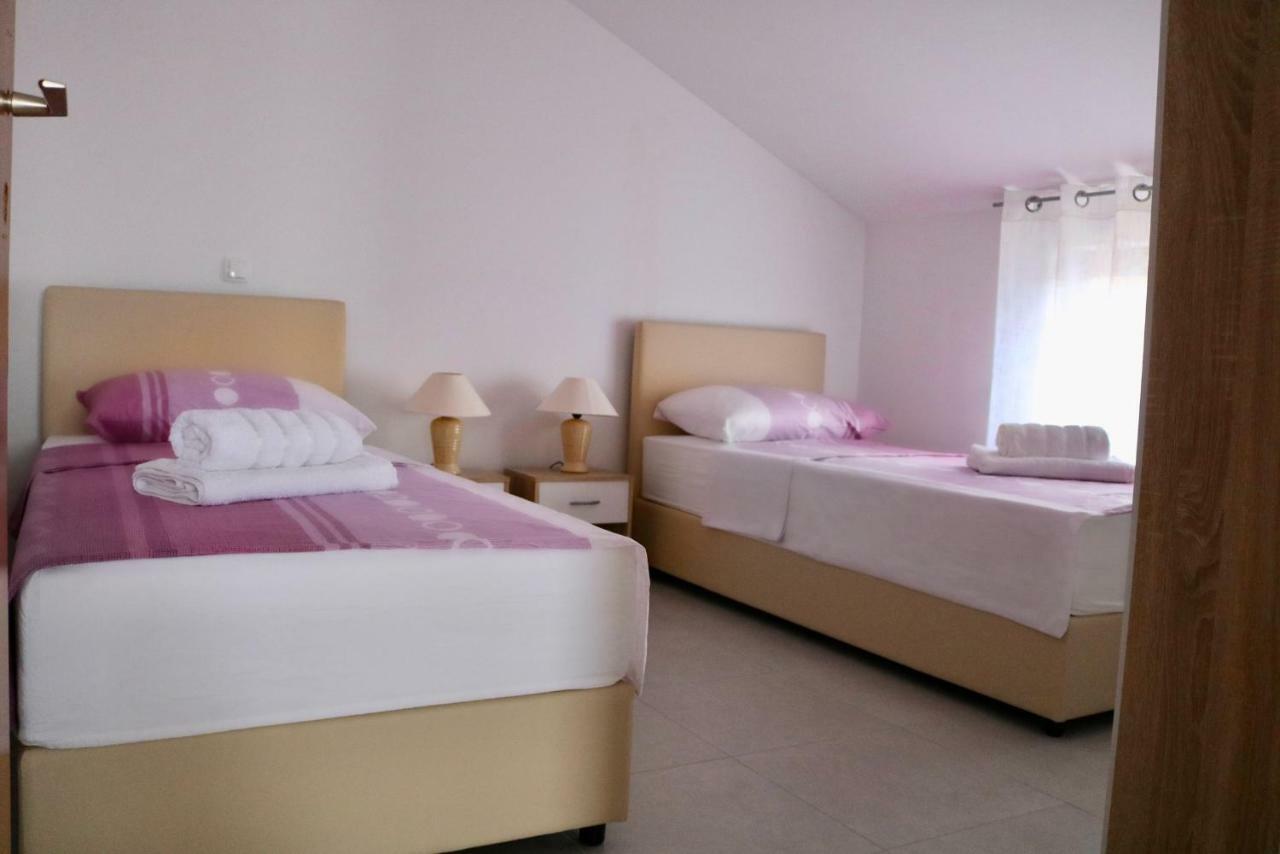 Stars Apartamento Gornji Karin Exterior foto
